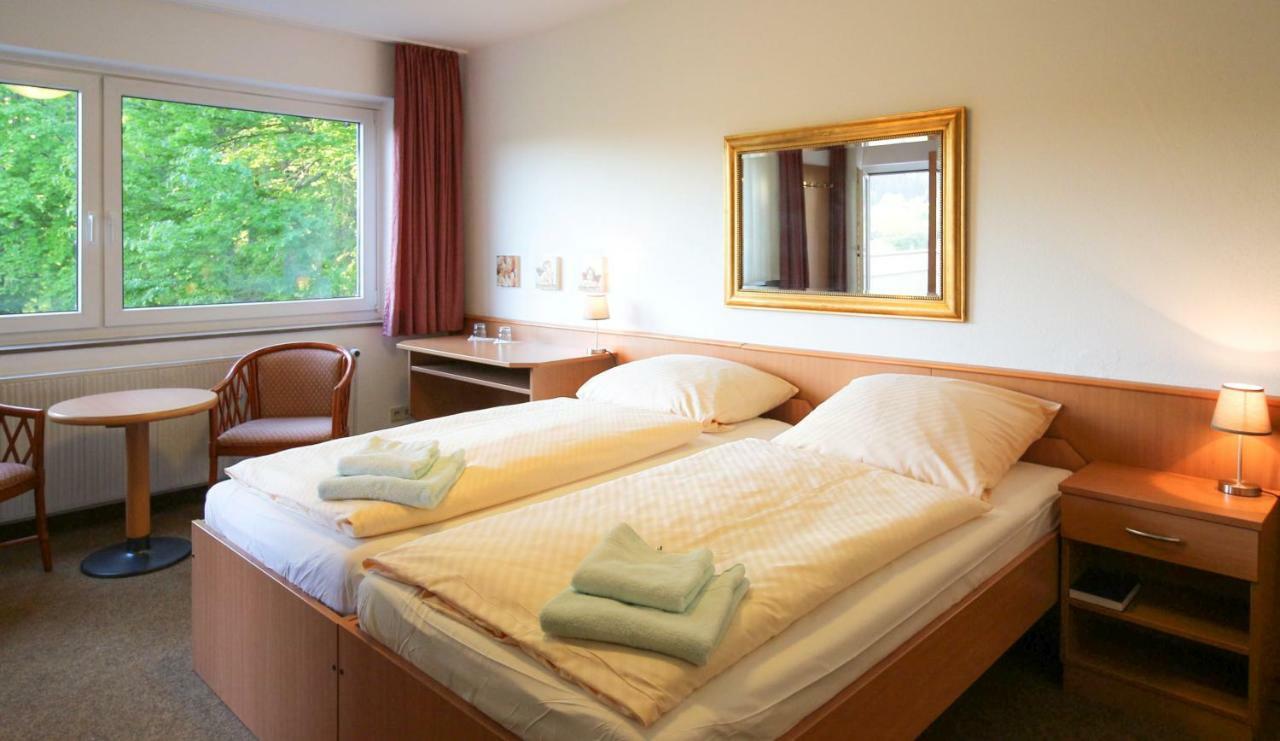 Harz Hotel Und Gaestehaus Am Bornweg บัดซัคซา ภายนอก รูปภาพ