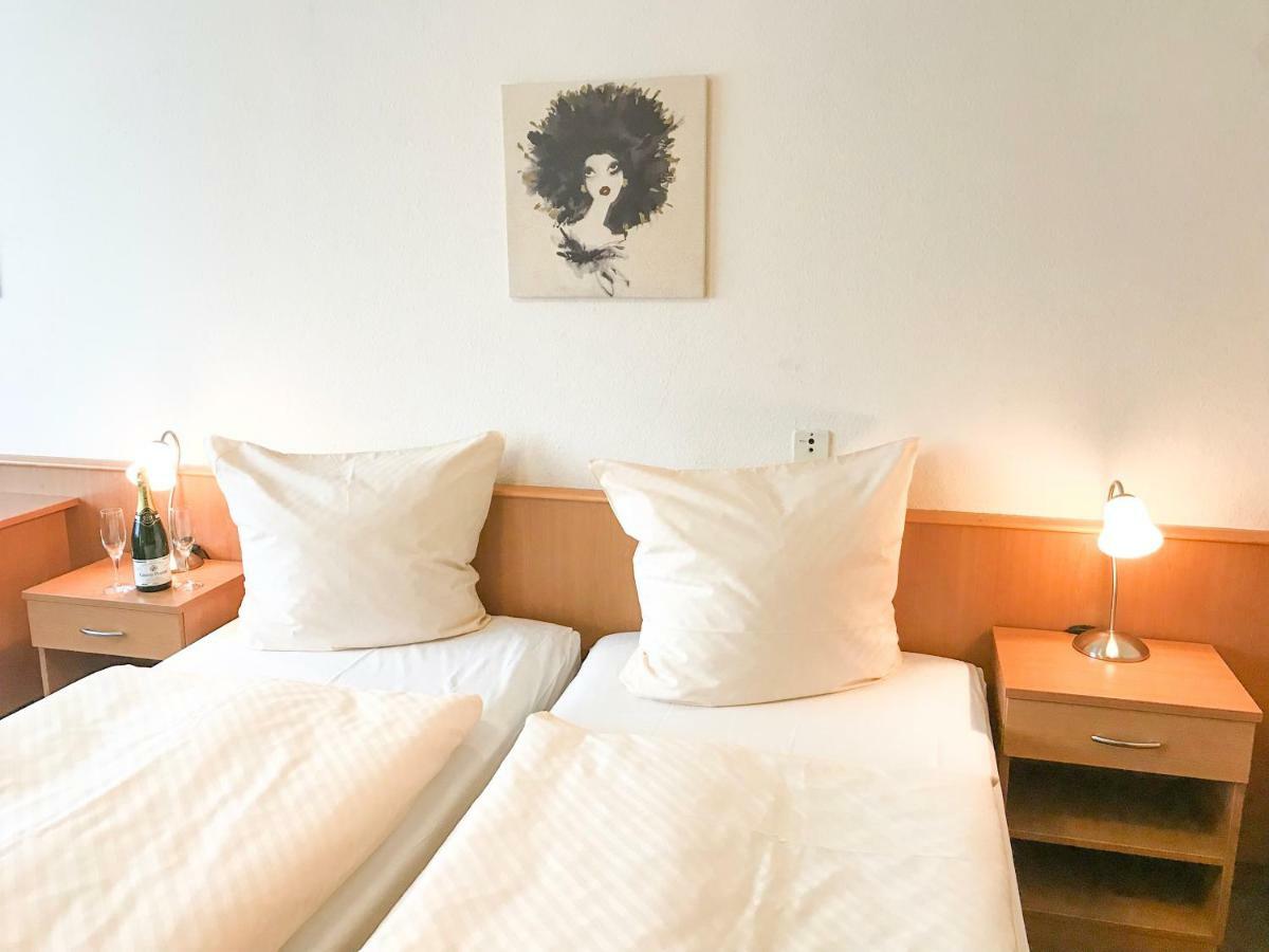 Harz Hotel Und Gaestehaus Am Bornweg บัดซัคซา ภายนอก รูปภาพ