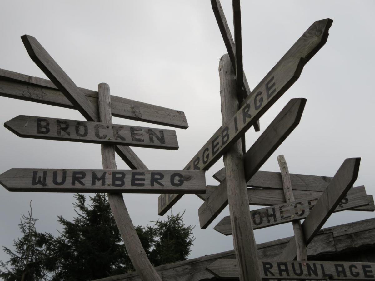 Harz Hotel Und Gaestehaus Am Bornweg บัดซัคซา ภายนอก รูปภาพ